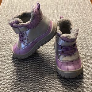Wonder Nation fleece lined girls boots size 6